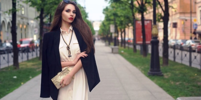 Fashion Item Wajib Punya untuk Wanita Modern